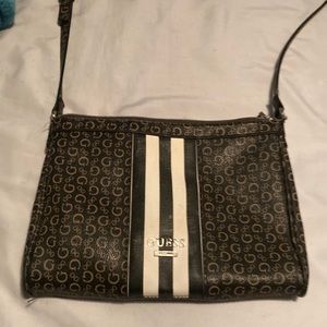 Cross body Guess purse